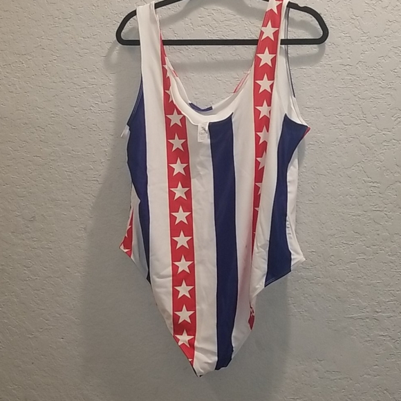 Swimsuit - Picture 2 of 4